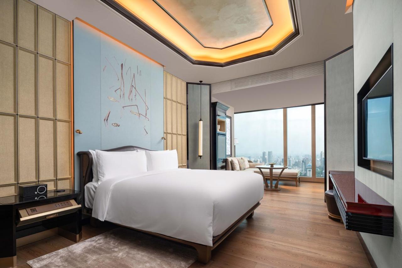 فندق نانجينغفي  The Ritz-Carlton, Nanjing المظهر الخارجي الصورة